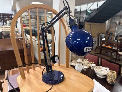 ANGLE LAMP