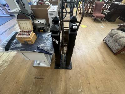 4 X METAL POSTS (GARDEN)