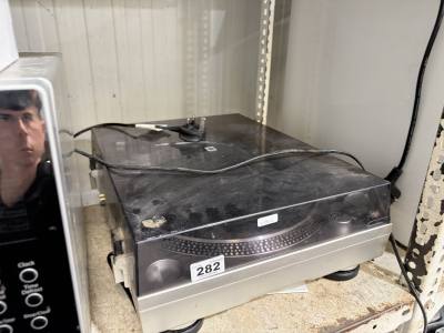 RECORD PLAYER