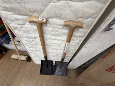 2 X SQUARE MOUTH SHOVELS