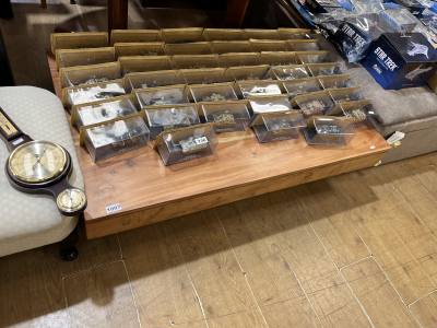 HARDWOOD COFFEE TABLE