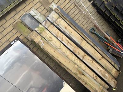 LOT OF FENCE PANELS