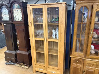 OAK GLASS FRONTED BOOKCASE