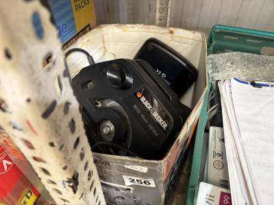 BLACK AND DECKER SAW