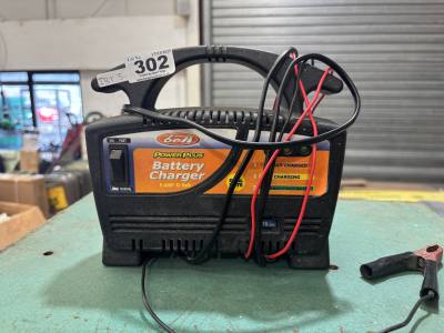 CAR BATTERY CHARGER