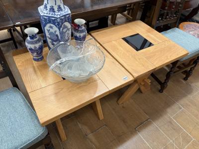 PAIR OF OAK SIDE TABLES