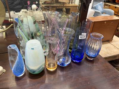 TABLE LOT OF CAITHNESS VASES