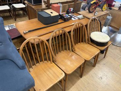 BLONDE ERCOL TABLE + 4 X CHAIRS