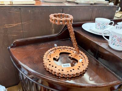 CHAIN STAND
