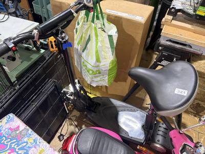 ELECTRIC SCOOTER FOR REPAIR