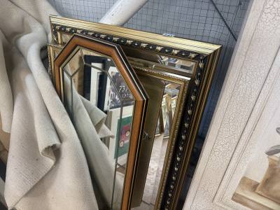 LOT OF MIRRORS