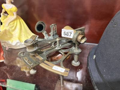 SEXTANT 