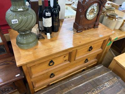 PINE DRAWER CHEST