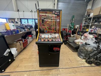 NOVELTY GAMING/DRINKS MACHINE