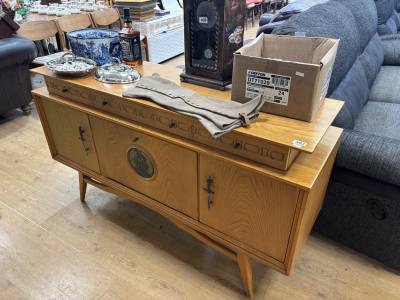 60S MID CENTURY SIDEBORAD 