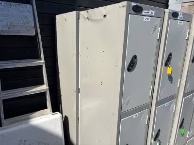 2 X 3 DOOR LOCKERS + KEYS