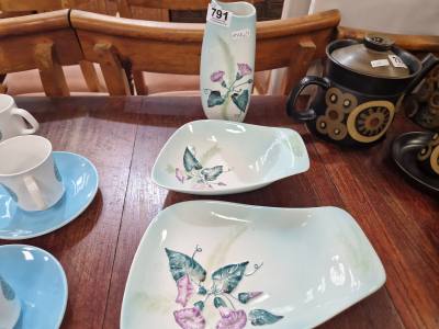 3 PIECES OF CARLTON WARE