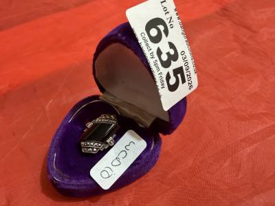 9CT JET + MARCASITE RING (3.1 GRAMS)