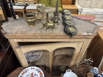 PINE CORNER CABINET