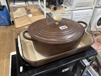 LE CREUSET POT, DISH 