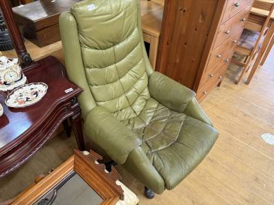 LEATHER OFFICE CHAIR ( MID CENTURY)