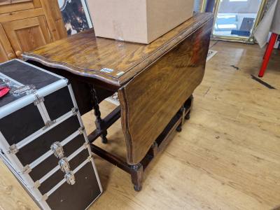 OAK BARLEY TWIST DROPLEAF TABLE