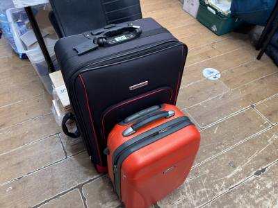 2 TRAVEL CASES