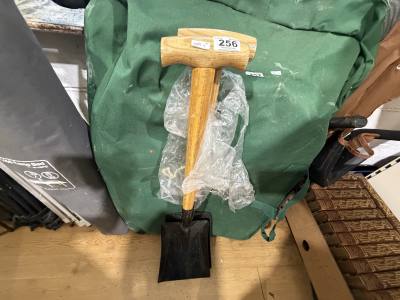 2 X NEW SQUARE MOUTH SHOVELS