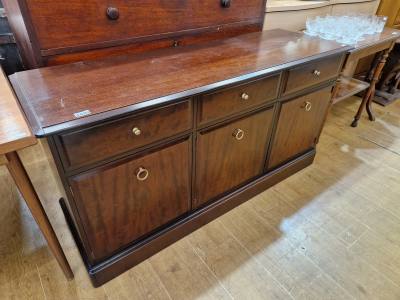 STAG SIDEBOARD