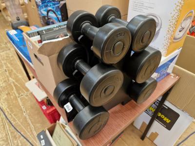 SET OF DUMBBELLS