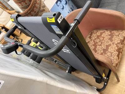FOLDING TREADMILL