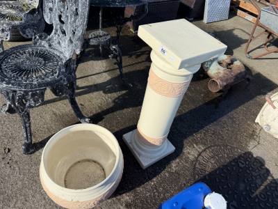 JARDINIERE + POT STAND