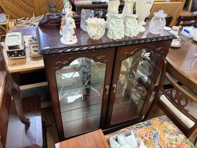MAHOGANY SIDE CABINET