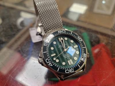 REPLICA OMEGA WATCH