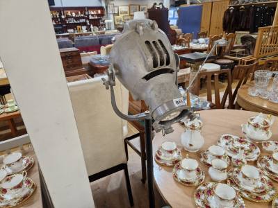 VINTAGE INDUSTRIAL FLOOR LAMP
