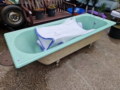 ENAMEL BATH