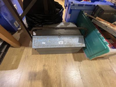 CAR JACK + TOOLBOX
