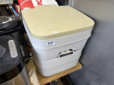 CARAVAN TOILET