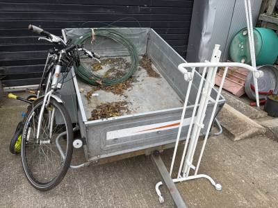 SINGLE AXLE TRAILER