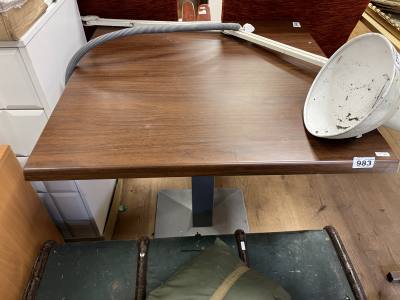 BISTRO TABLE
