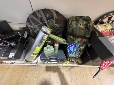 LOT OF CAMPING GEAR