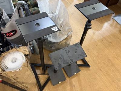2 PAIRS SPEAKER STANDS