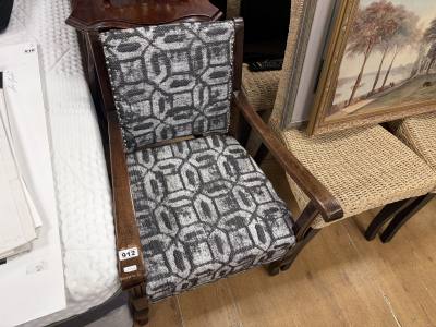 BEDROOM CHAIR