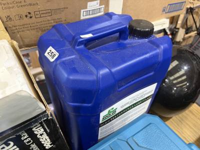 TUB OF HIGH PERFORMANCE LUBRICANT 