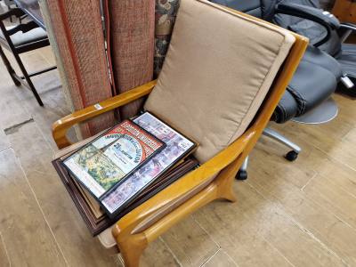 RETRO ARM CHAIR
