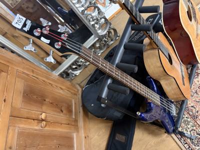 BASS GUITAR