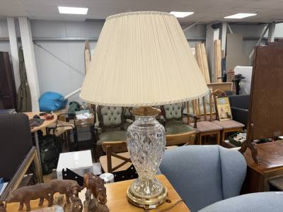 CRYSTAL TABLE LAMP