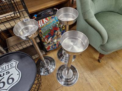 3 X ASHTRAYS + COMPANION SET