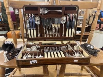 CUTLERY SET