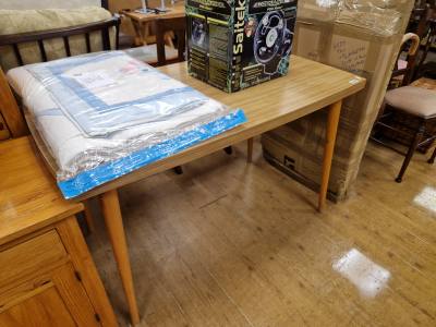 LAMINATE BREAKFAST TABLE